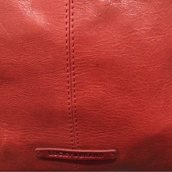 NWT LUCKY 🍀 BRAND Leather Shoulder Bag w/Attached Zipper Pouch, Samba Color - Picture 10 of 12